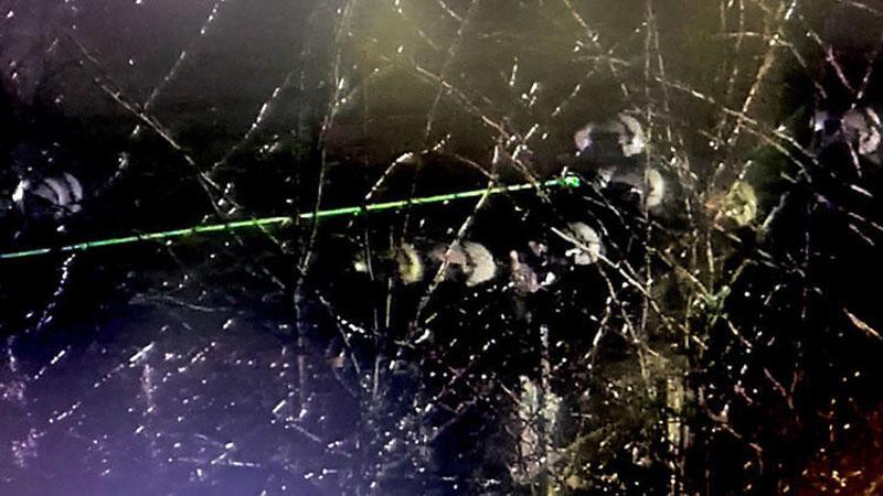Yunan güvenlik güçlerinden sığınmacılara yeşil lazer ışığıyla müdahale