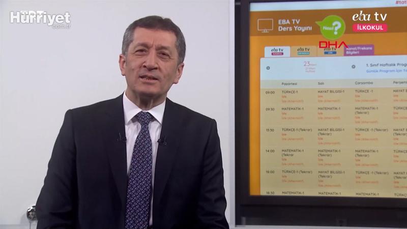 Uzaktan eğitimde ilk derse Ziya öğretmen girdi