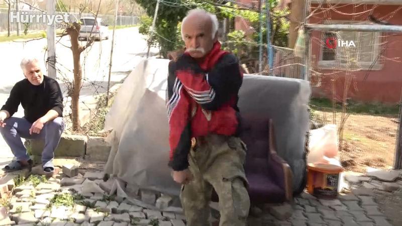 Spor tutkunu emekli öğretmen görenleri şaşırtıyor
