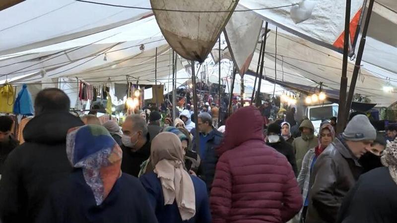 Semt pazarında koronavirüs tedbirlerine uyulmadı