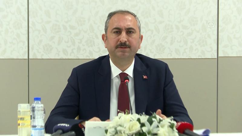 Son dakika... Bakan Gül: Cezaevi personeli bugünden itibaren evlerine gönderilmeyecek