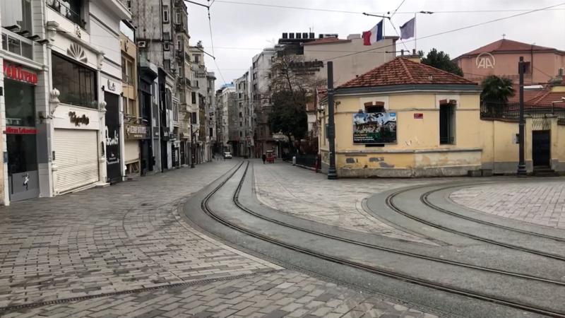 İstanbul sokaklarında sessizlik hakim