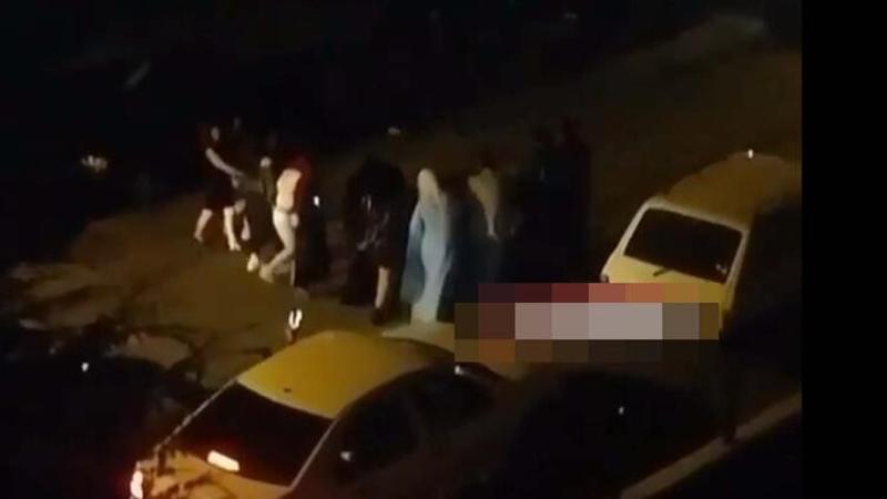 Corona Virüs tedbirlerini hiçe sayıp, yol ortasında halay çektiler
