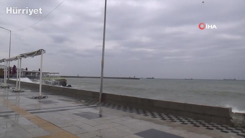 Tekirdağ'da şiddetli rüzgar etkili oldu