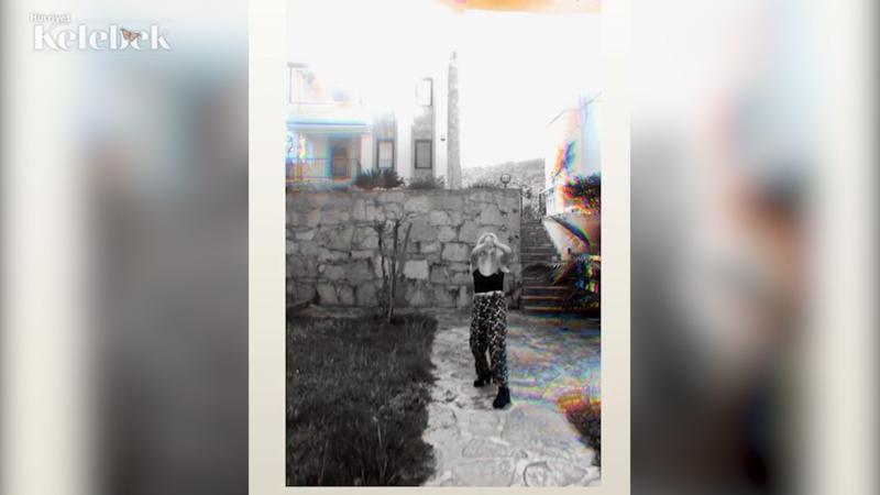 Hayal Köseoğlu'dan evde dans