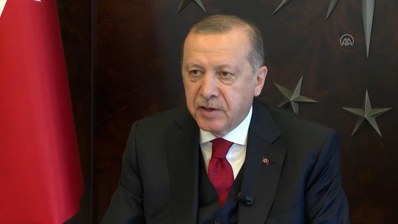 Cumhurbaşkanı Erdoğan: Görünmez düşmana karşı zor bir savaş veriyoruz