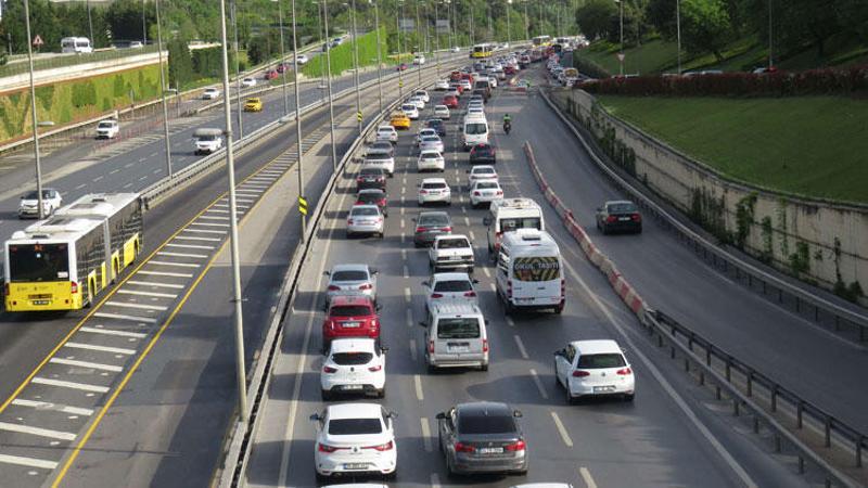 İstanbul'da boğaz köprülerinde trafik yoğunluğu