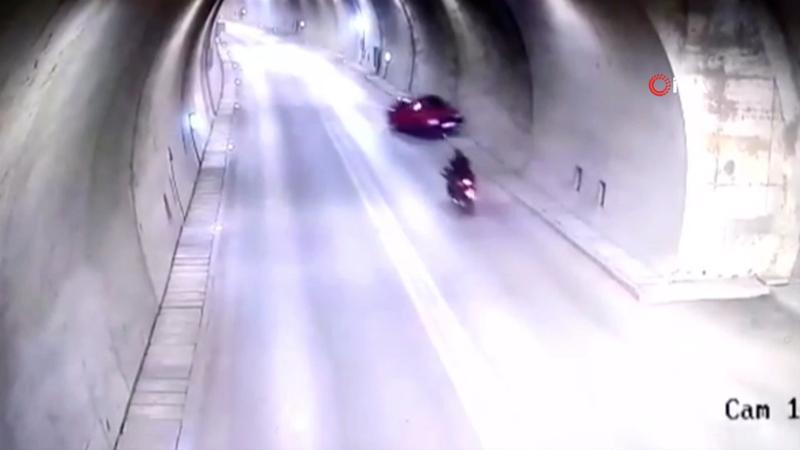 Otomobilin altında kalmaktan saniyelerle böyle kurtuldu