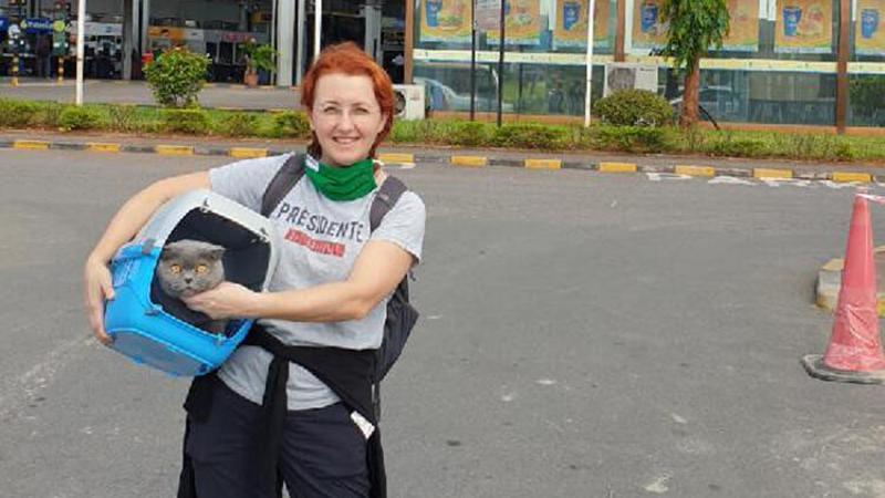 Tanzanya'dan getirilen inşaat mühendisi çift, kedileri ile karantinada