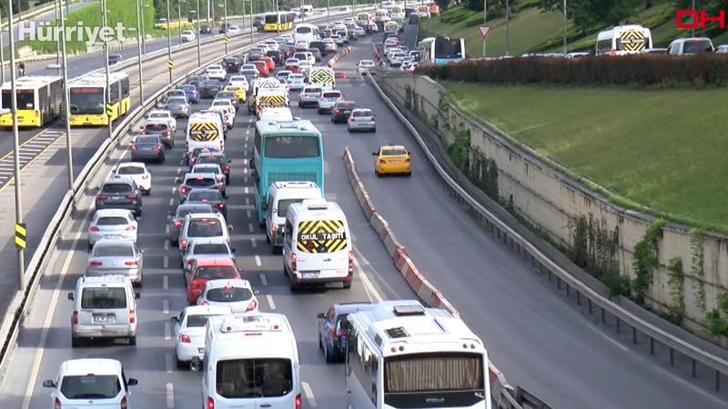 Yasak sonrası İstanbul'da trafik yoğunluğu
