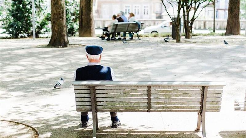 Son dakika haberler... İçişleri Bakanlığı'ndan 65 yaş üstüne seyahat izni açıklaması