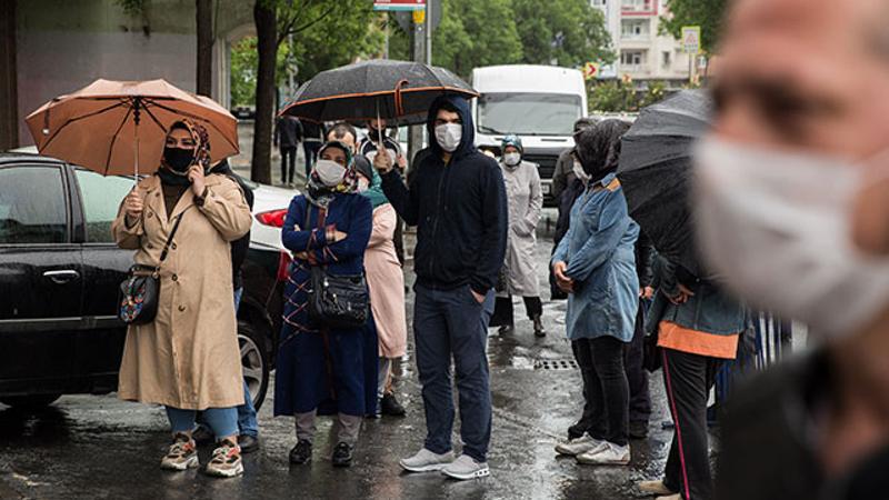 Ramazan Bayramı'na iki gün kala vatandaşlar kaymakamlıklara gelmeye devam etti