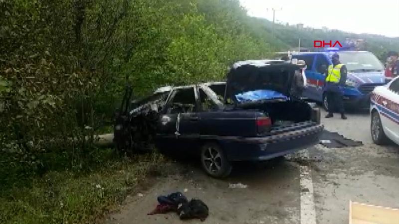 Trabzon'da direğe çarpan otomobil alev aldı: 3 çay işçisi öldü, 1 işçi yaralı