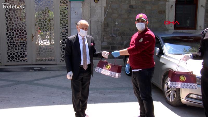 Acun Ilıcalı Darülaceze sakinlerini unutmadı