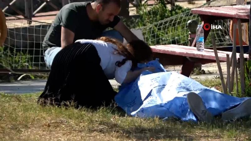 Antalya'da izinde sokağa çıkan yaşlı adam rahatsızlanarak parkta öldü