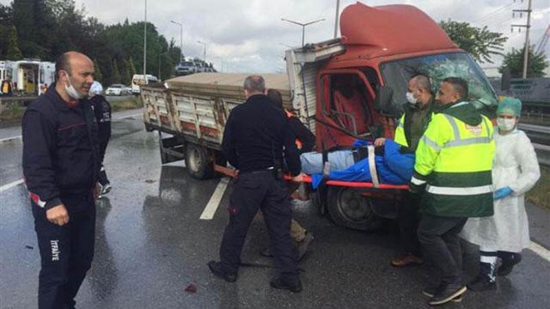 D100’de zincirleme trafik kazası