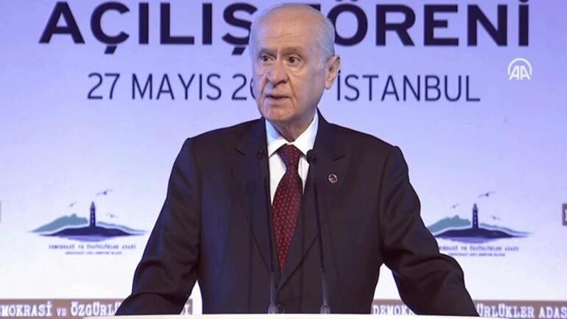 Bahçeli: "Yassıada'da hukuka deli gömleği giydirilmiştir"