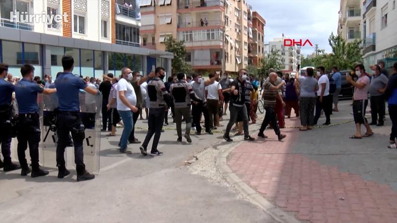 Antalya'da uyuşturucu satışıyla anılan Zeytinköy semtinde gerginlik