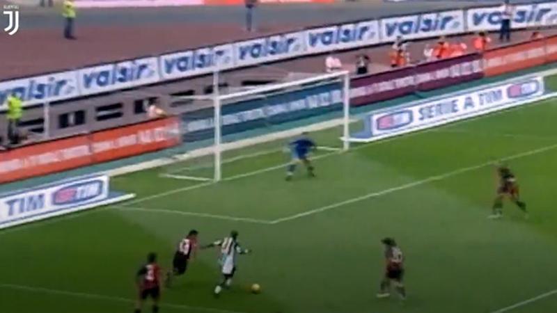 Appiah'ın Juventus formasıyla Cagliari'ye attığı jeneriklik gole bir de bu açılardan bakın!