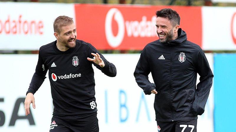 Ayrılmaz İkili: Gökhan Gönül ve Caner Erkin!