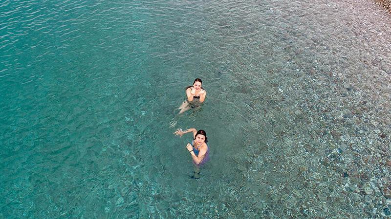Konyalaltı Plajı'nda 'yeni normal'in ilk günü