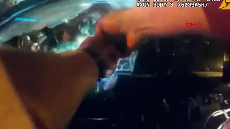 ABD'de polisin eylemcilere elektroşokla müdahale anı kamerada