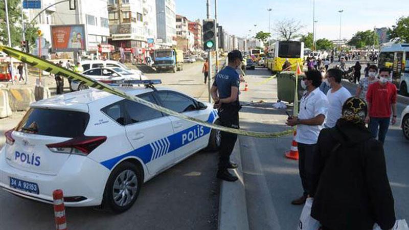 Ayağı takılınca otobüsün altına kaldı