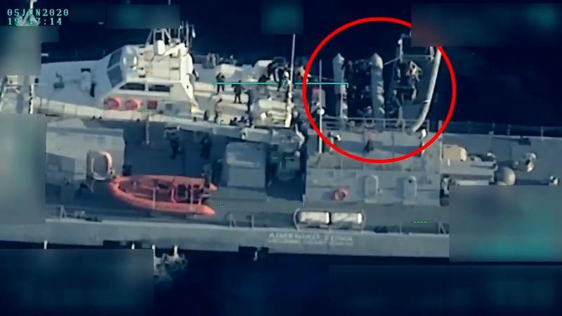 Yunanistan'ın hayatını tehlikeye attığı mülteciler böyle kurtarıldı