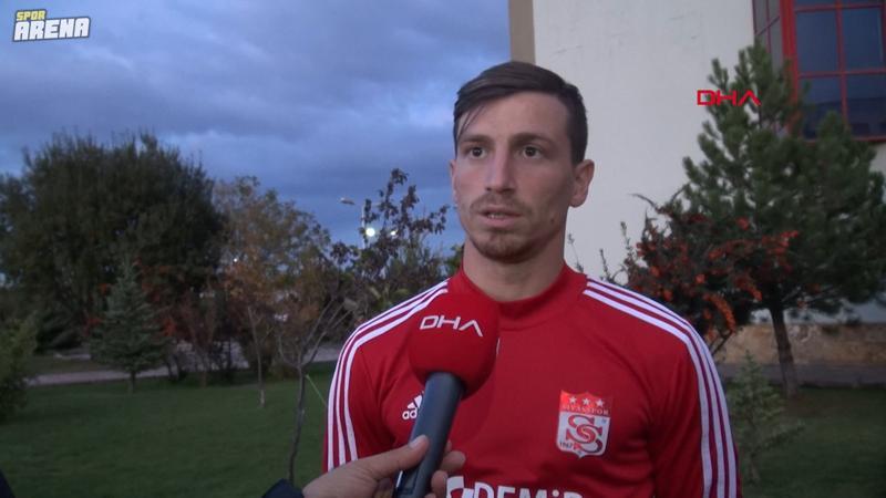 Mert Hakan: 'Türkiye'de Emre Belözoğlu'nu örnek alıyorum'