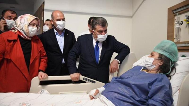 Bakanlar Soylu, Koca ve Selçuk, Sakarya'daki patlamada yaralananları ziyaret etti