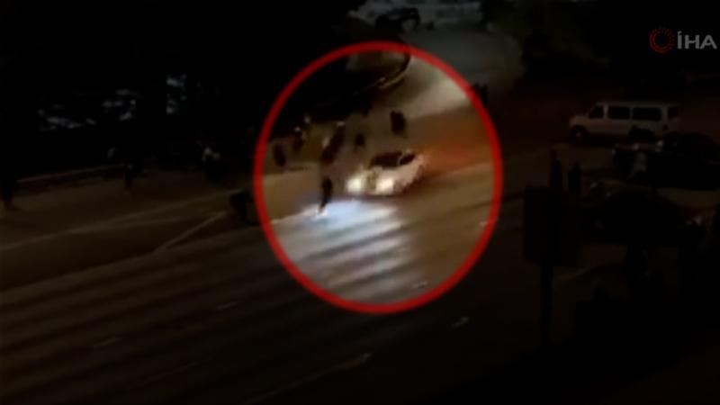 ABD’de göstericilerin üzerine araç sürüldü! Dehşet anları kamerada