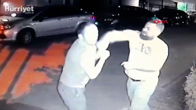 Büyükçekmece'de güvenlik görevlisine feci dayak! O anlar kamerada