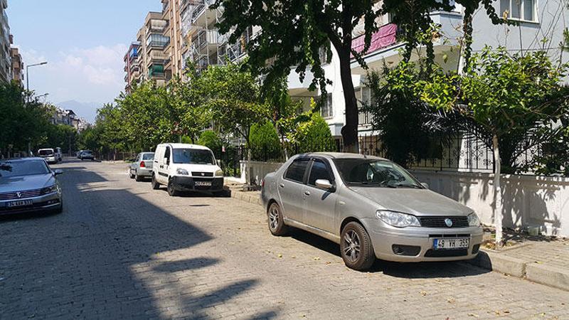 Site yöneticisi, eski yöneticiyi 'gelir gider' kavgasında bıçakladı