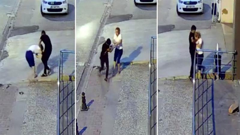Dehşet anları! Kapkaççıyla uzun süre boğuştu, cep telefonunu çevredekiler getirdi