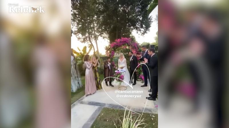 Sunucu Cansu Canan Özgen ve Erden Eryüz evlendi