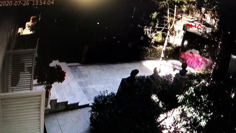Kadıköy'deki otobüs kazası kamerada
