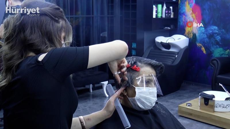 Özel bireyler aileleriyle birlikte ücretsiz bayram tıraşı oldular