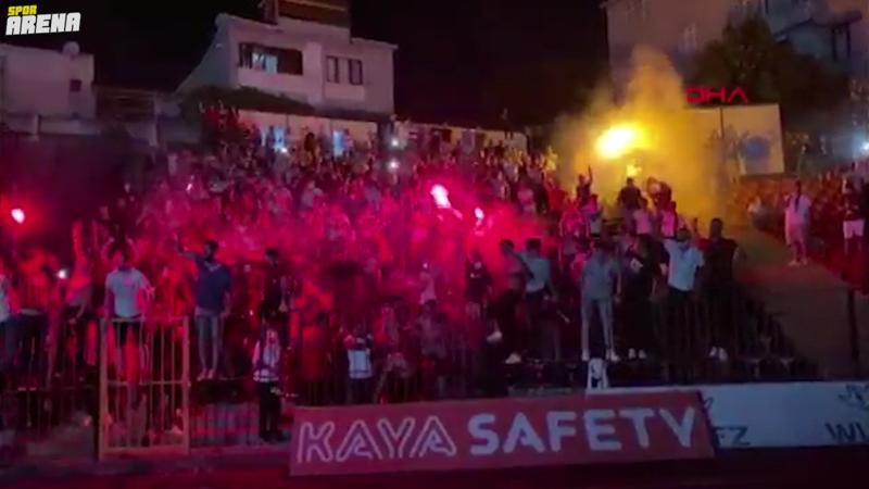 Fatih Karagümrüklü taraftarların gol sevinci!
