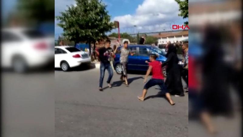 Son dakika... Kurban pazarında bıçaklı kavga kamerada