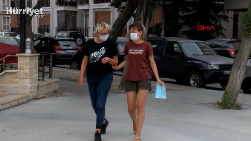 Ayvalık'ta eğlence mekânında anne ve kızına darp iddiası