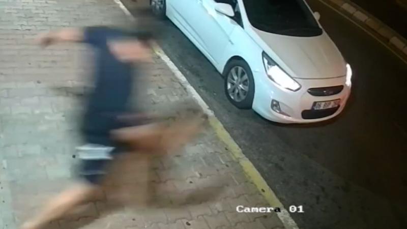 Çalınan otomobilini kurtarmak için canını böyle hiçe saydı