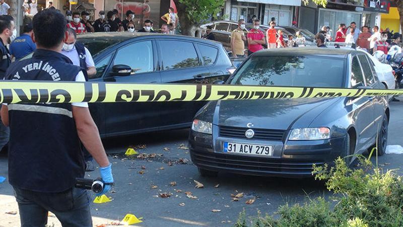 Polis memuru, kaza sonrası kendisine saldıran iki kişiyi tabancayla yaraladı