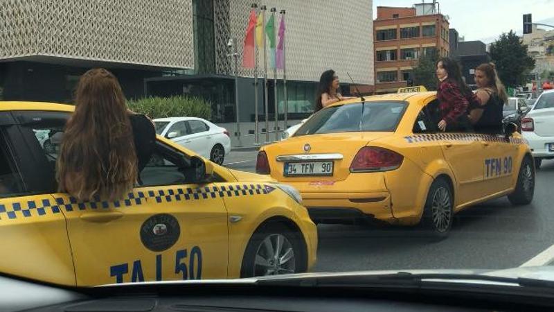 Beyoğlu'nda maskesiz, mesafesiz tehlikeli yolculuk kamerada