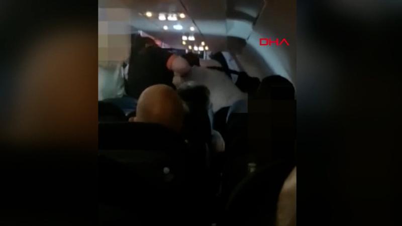 Londra Türkiye uçağında "ırkçılık" kavgası