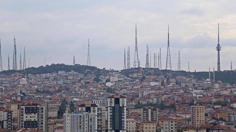 Ulaştırma ve Altyapı Bakanı Karaismailoğlu, Çamlıca Tepesi'nde incelemelerde bulundu