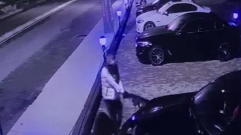 Sultanbeyli'de lüks otomobilin farları çalındı