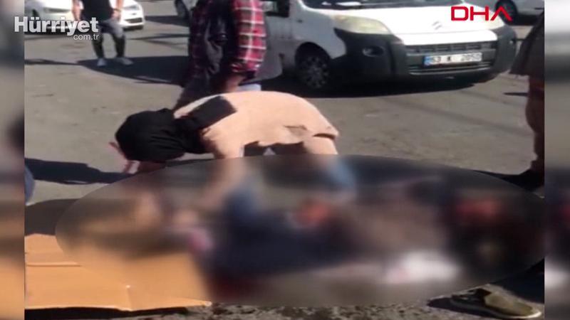 Kırmızı ışıkta otomobilinde vuruldu; olay sonrası yaşananlar görüntülendi