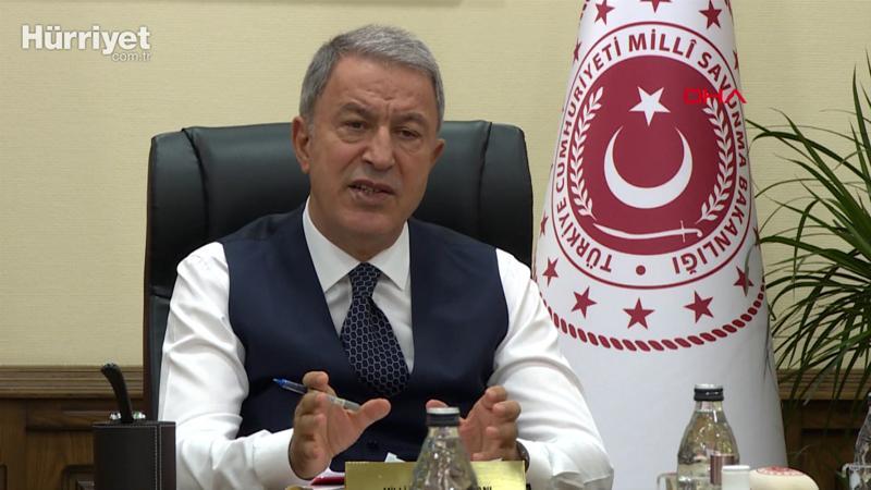 Milli Savunma Bakanı Akar, birlik komutanları ile video konferansla görüştü