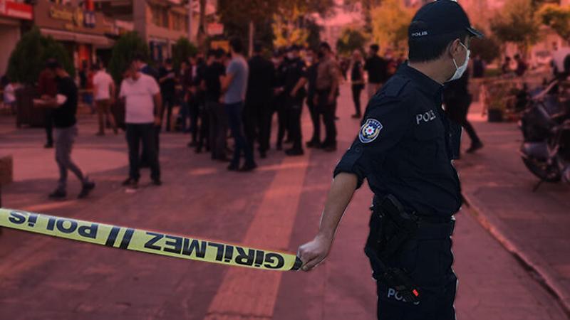 Ablasını sokak ortasında tabancayla vurup öldürdü