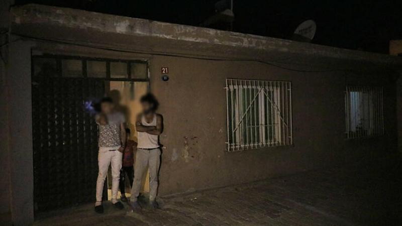 Annesinin yanında uyuyan 2 yaşındaki çocuğu kaçırma girişimi